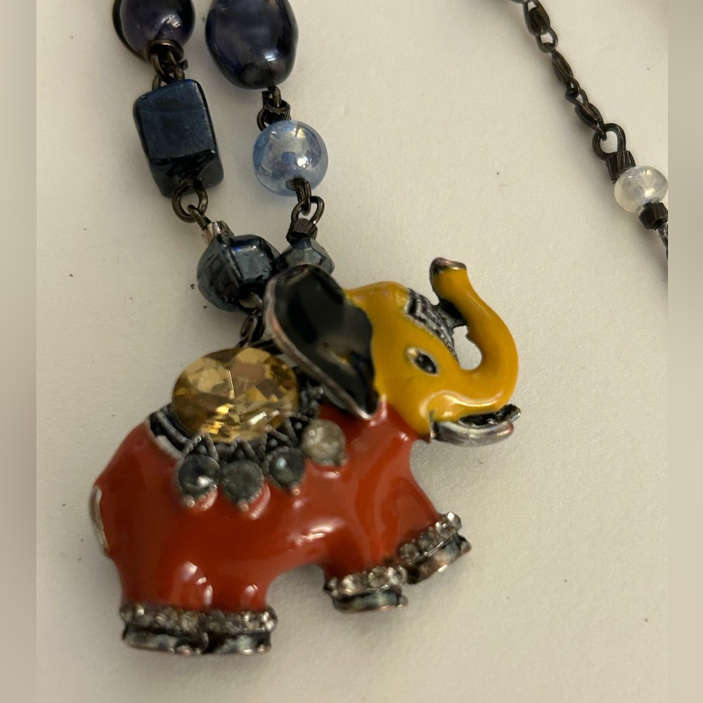 Necklace vintage blue Art Glass enameled Elephant red yellow black crystal beads - Picture 5 of 12